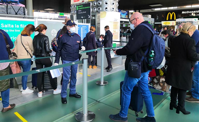 Covid Aeroporto Catania, bloccato positivo