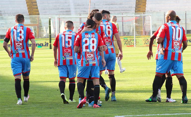 Catania-Casertana 3-0