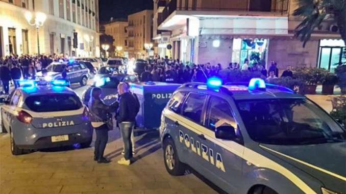 Movida a Palermo, controlli serrati e daspo willy