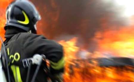 Montelepre in fiamme, vigili del fuoco a lavoro