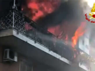 Incendio a Catania, trovato corpo carbonizzato in casa